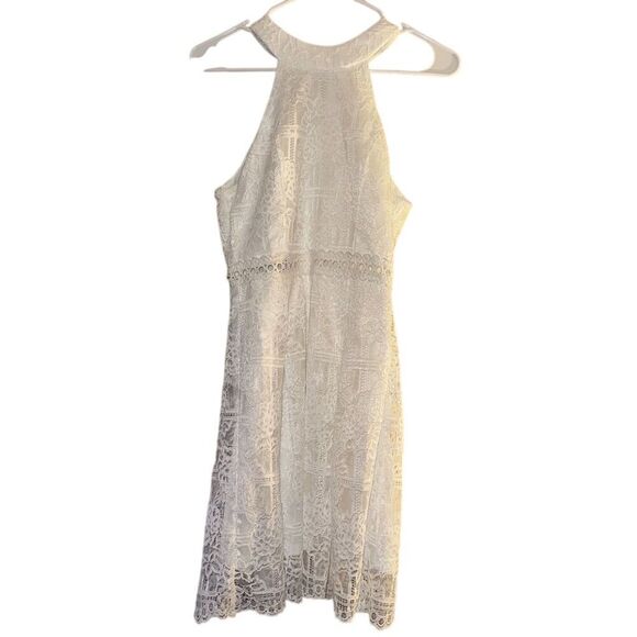 Francesca's Dresses & Skirts - Francesca's White Lace Halter Sleeveless XS Party Cocktail Dress